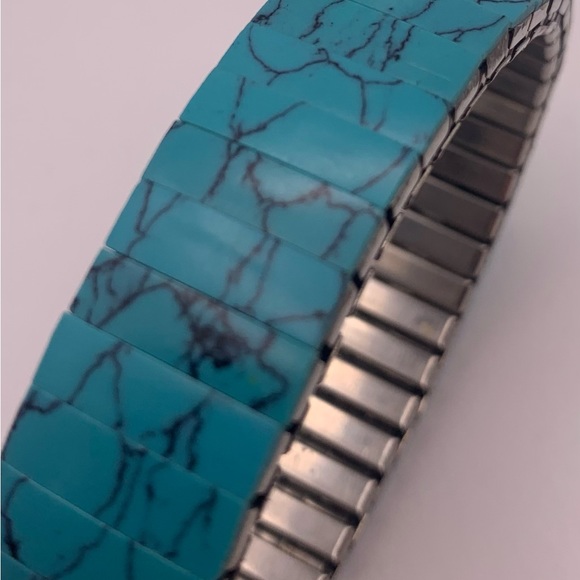 Turquoise Metal Stretch Bracelet - Picture 3 of 3
